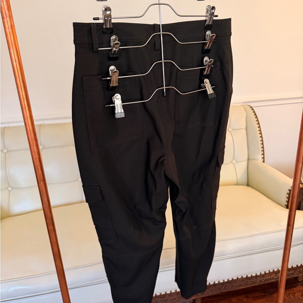Banana Republic Black Cargo Pants - Picture 6 of 6